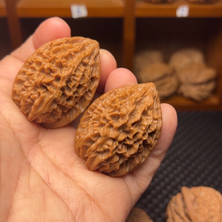 桃核把件34尺招财鼠