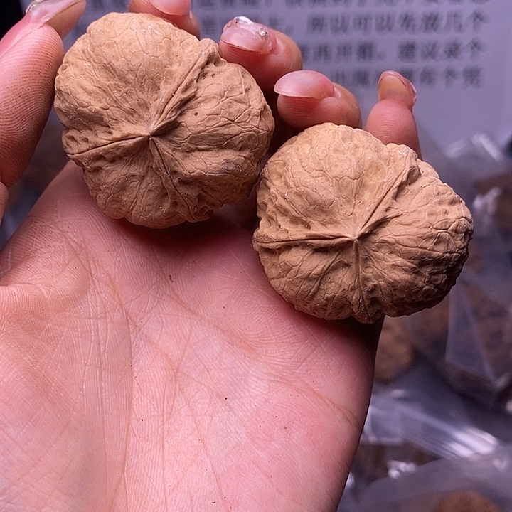 核桃云南野生铁核桃80号40mm