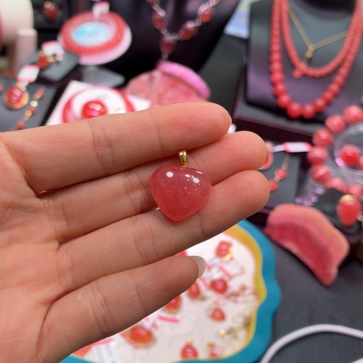 菱锰矿（红纹石）18K金镶嵌颈饰