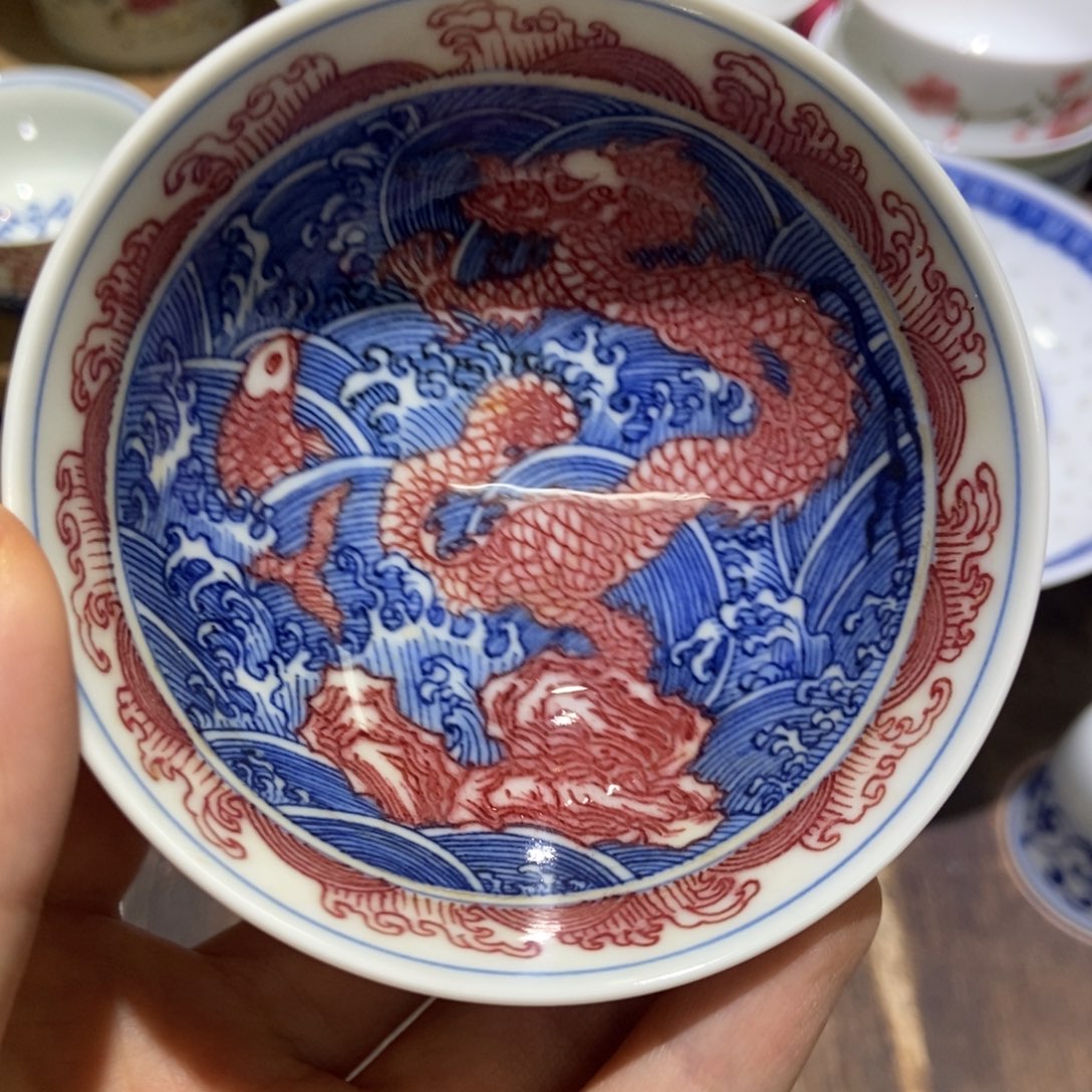 凤***灵陶瓷艺术的发饰和