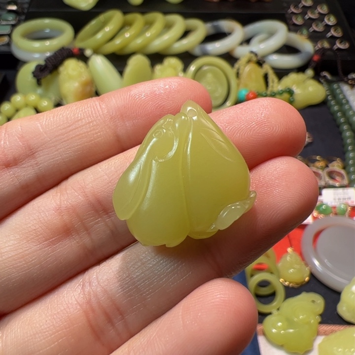 和田玉（黄玉）颈饰未镶嵌
