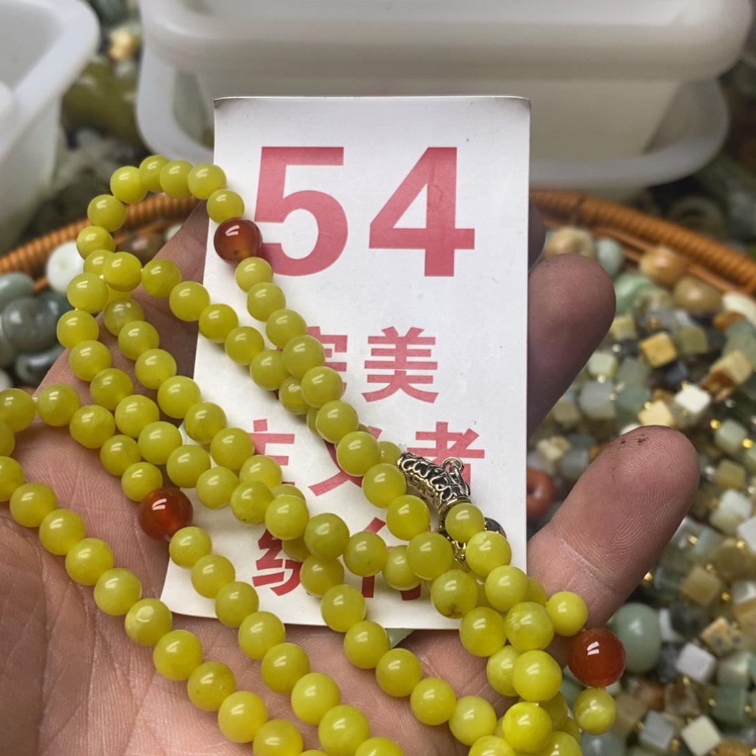 蛇纹石玉挂坠未镶嵌