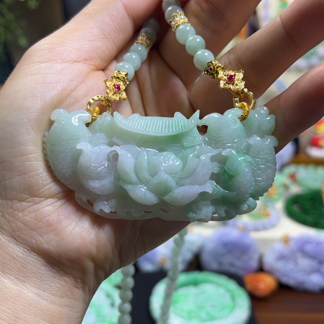 翡翠未镶嵌颈饰天然翡翠