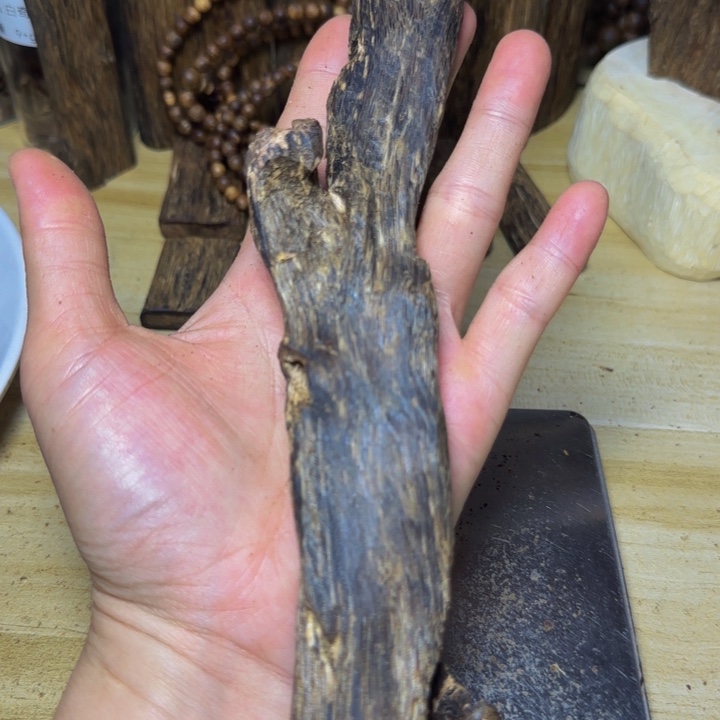 木用****光油叶子树心老料45克