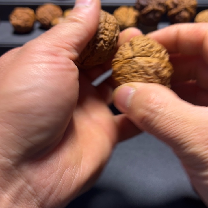 文玩核桃把件B 石锁45mm