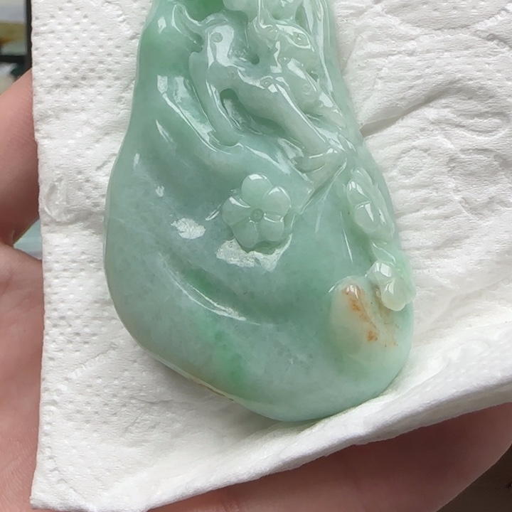 翡翠颈饰未镶嵌鹿牌