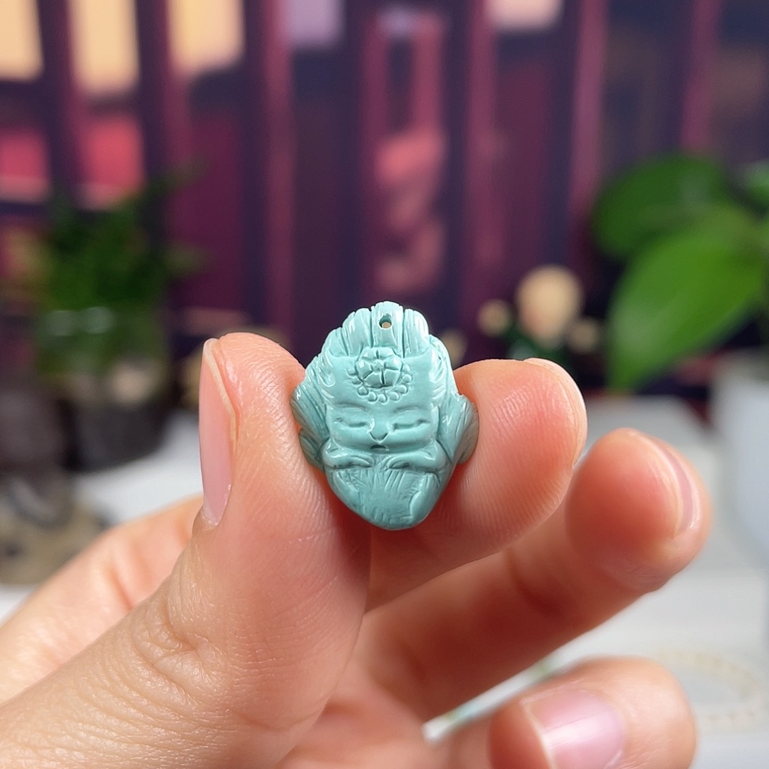 绿松石配饰未镶嵌