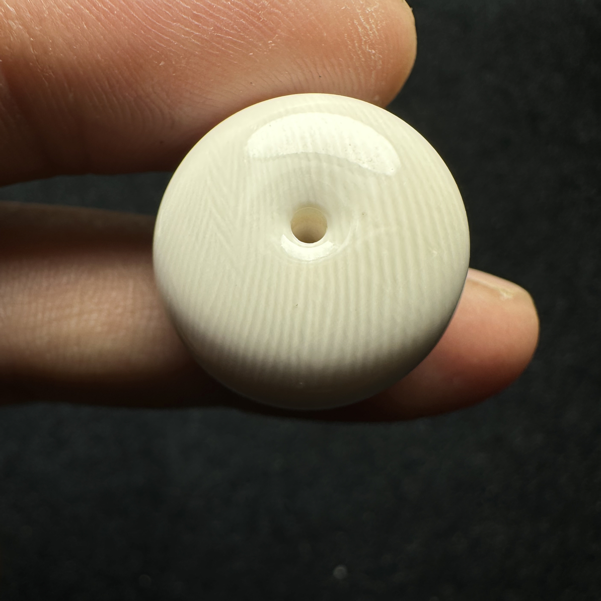 F136猛犸象牙对孔13.5*20冰料果冻料平安扣墩子