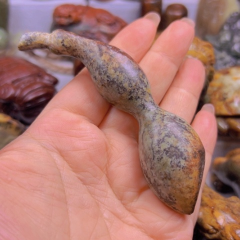 岫岩河磨玉（透闪石质玉）把件未镶嵌