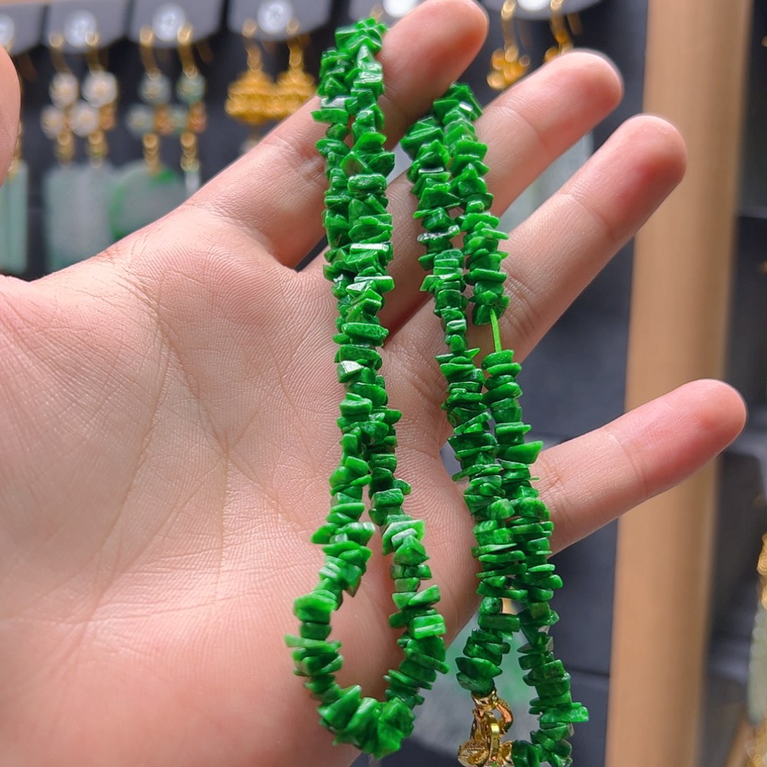 未镶嵌翡翠耳饰翡翠