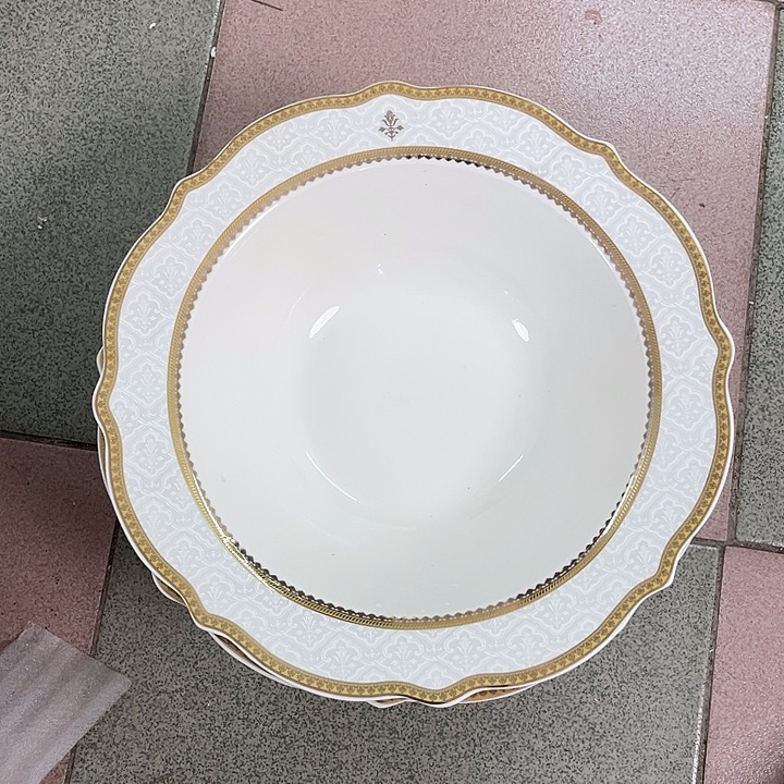 国***凤新骨瓷5个小微瑕2个明显瑕疵10英寸草帽汤盘不退不换