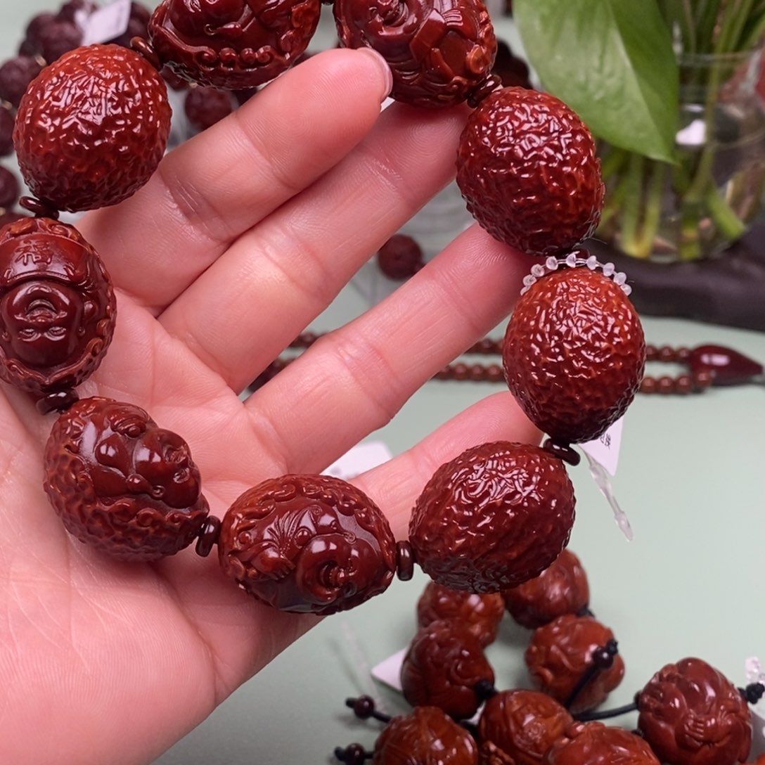 睿***宝紫光檀橄榄核回血直播间