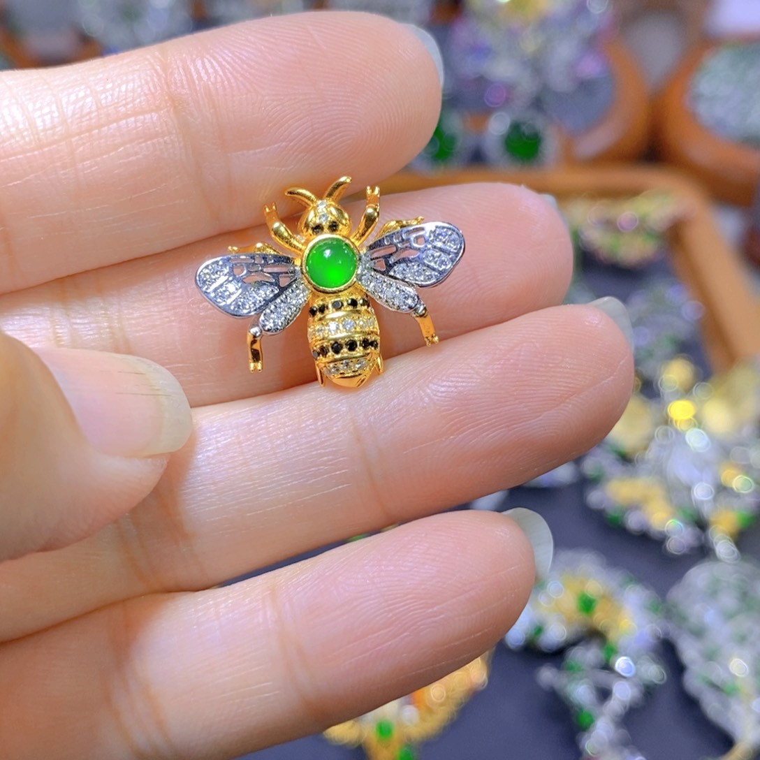 翡翠颈饰银S925镶嵌天然翡翠