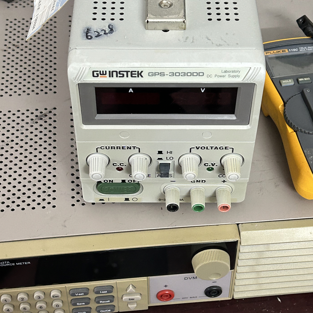 30V3Ａ直流稳压电源包好