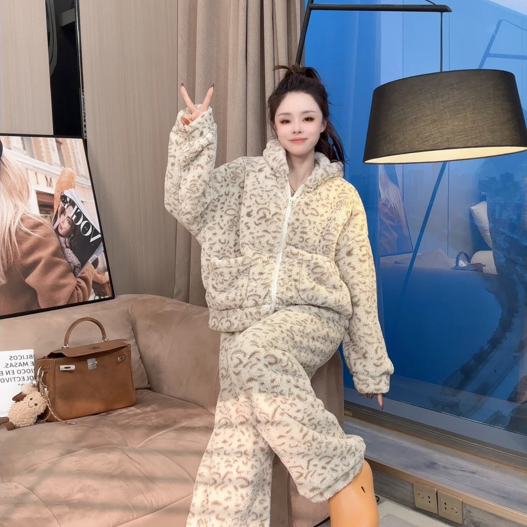 新款小豹冬装上新韩版豹纹连帽设计感加厚加绒保暖家居服套装睡衣