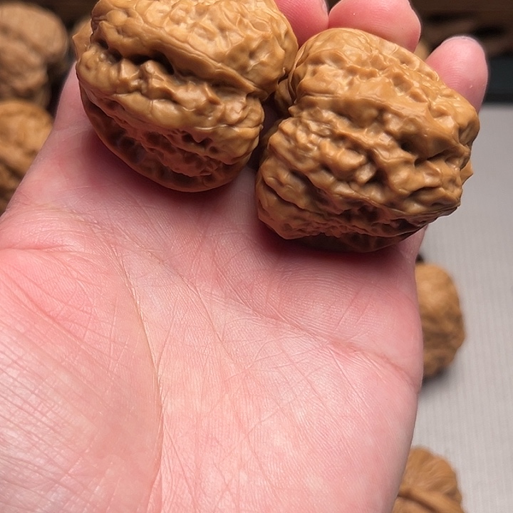 梵****吊坠桃核文玩核桃手把件