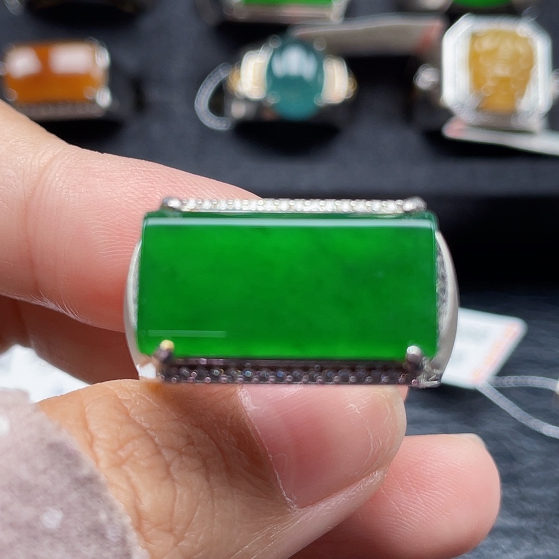 翡翠戒指银S925镶嵌天然a货翡翠没运费险2469