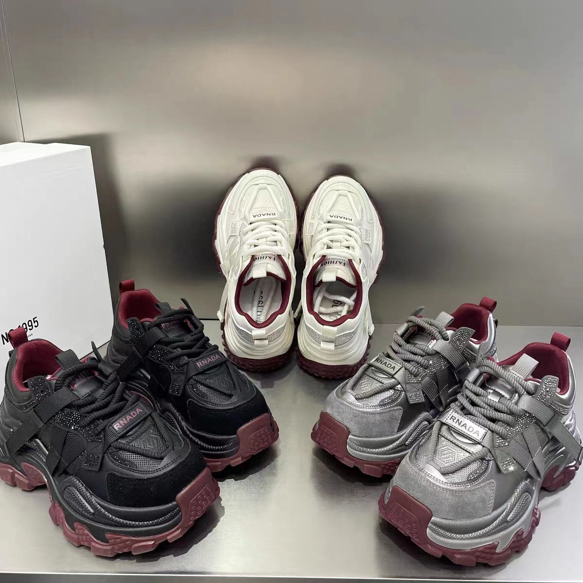 欧洲站厚底水钻老爹鞋女2025春季新款网面增高休闲运动巴黎跑步鞋