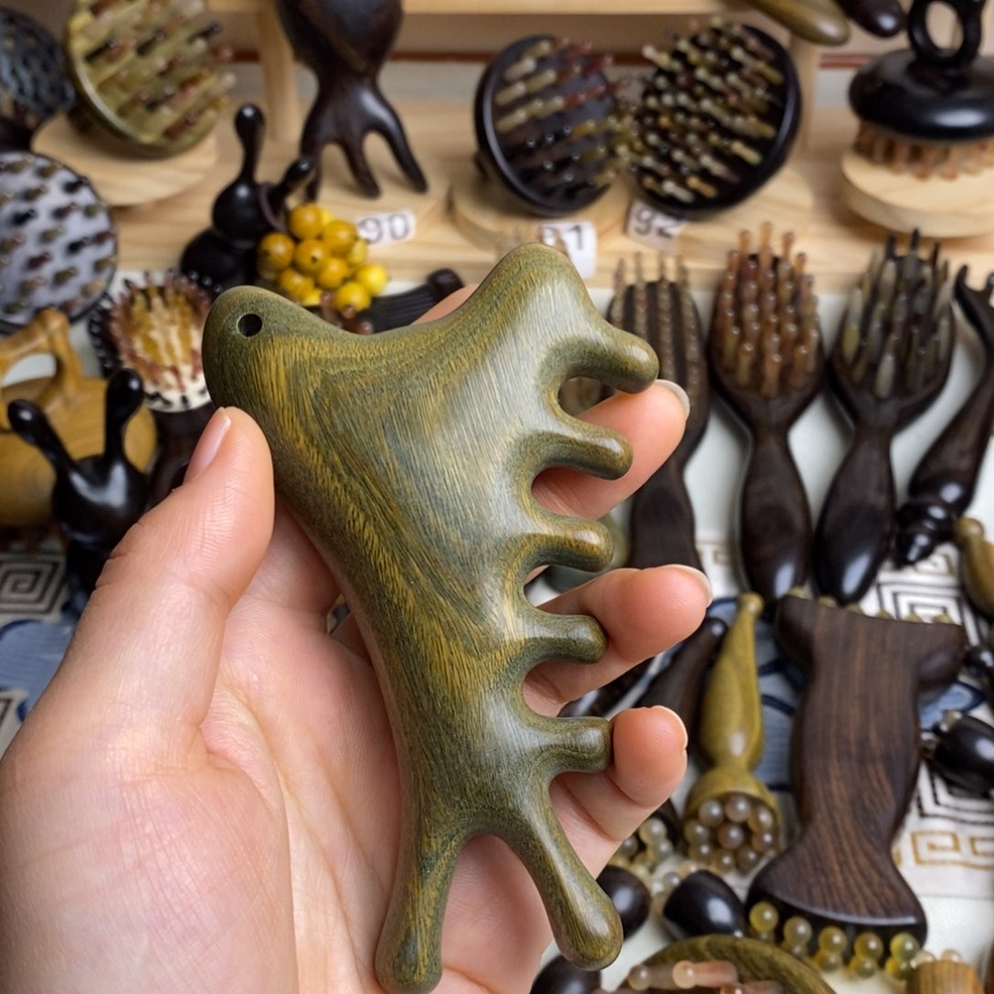 绿檀按摩梳子按摩方法