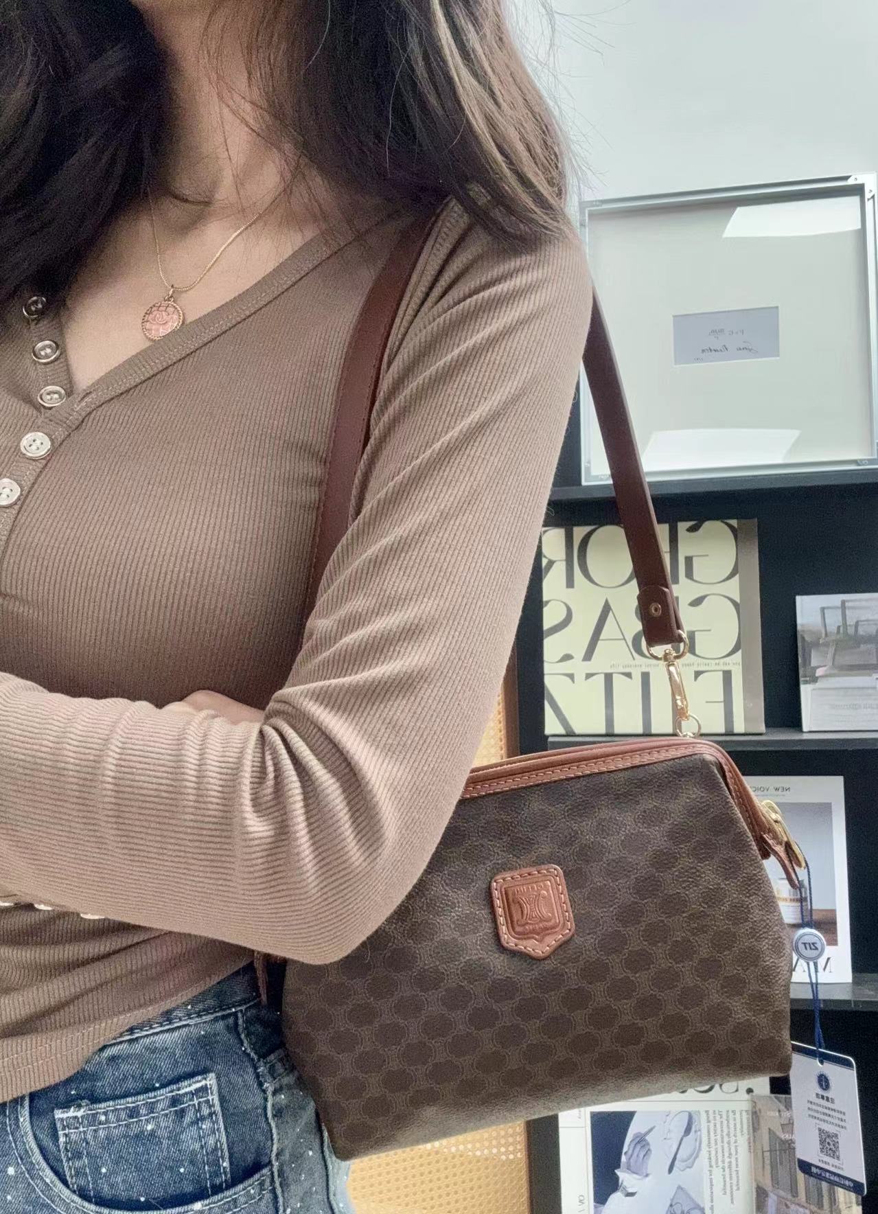 95新 Celine/思琳 全原老花云朵包单肩包/秋境  1077