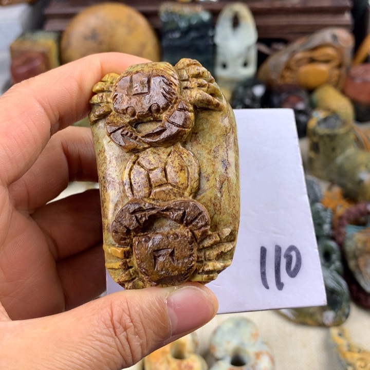 岫岩河磨玉（透闪石质玉）未镶嵌珠宝奇石