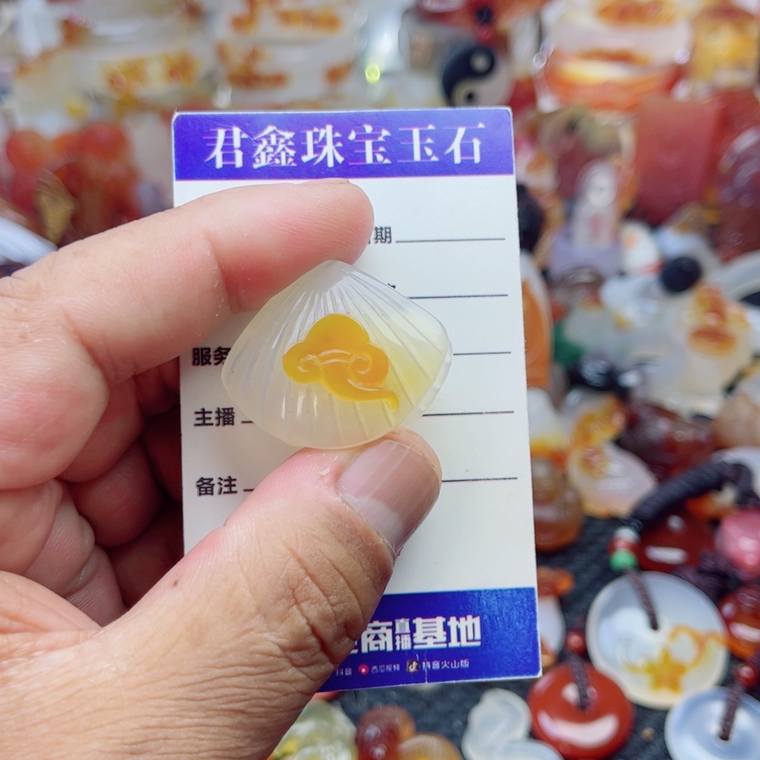 玛瑙/玉髓未镶嵌颈饰