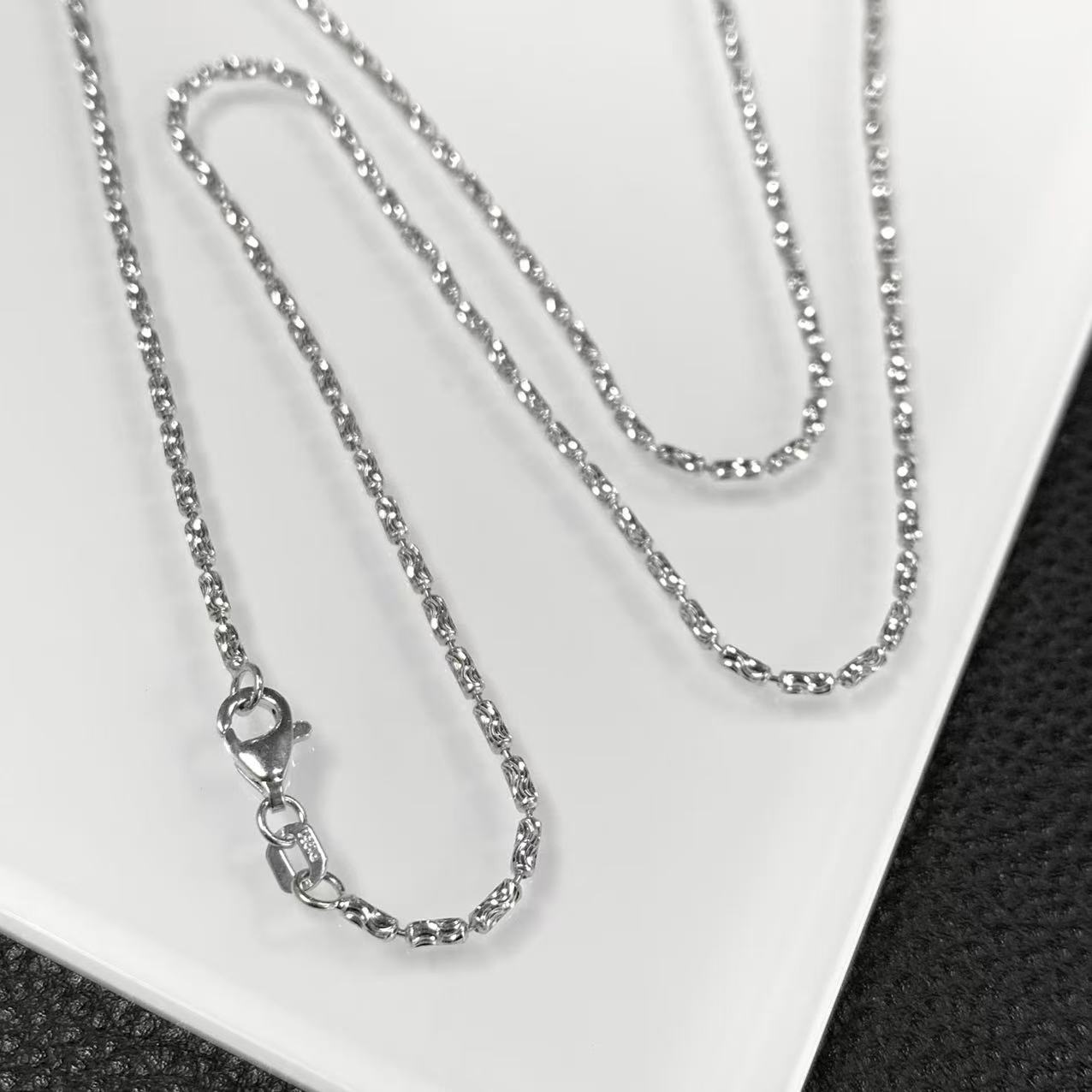 「戴琴珠宝」YZ4767-20寸铂金PT950钻切豆豆项链-DY(多样性发其一)