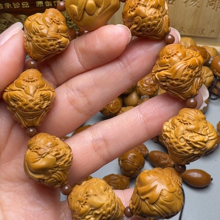 橄榄核手串/手链八大财神