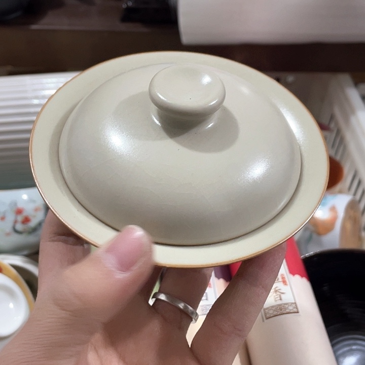 陶瓷茶具全部清清完回家过年