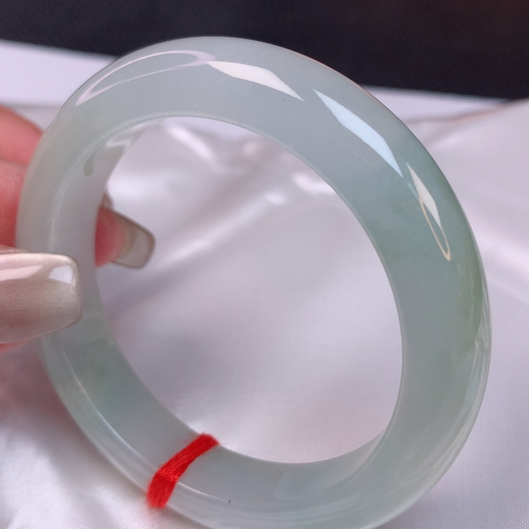 翡翠手镯未镶嵌52 翡翠手镯