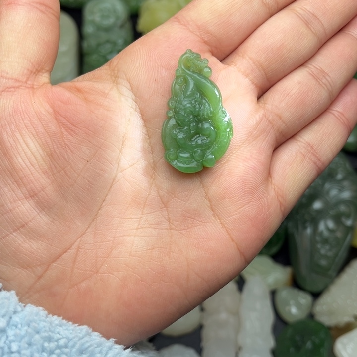 和田玉未镶嵌挂件