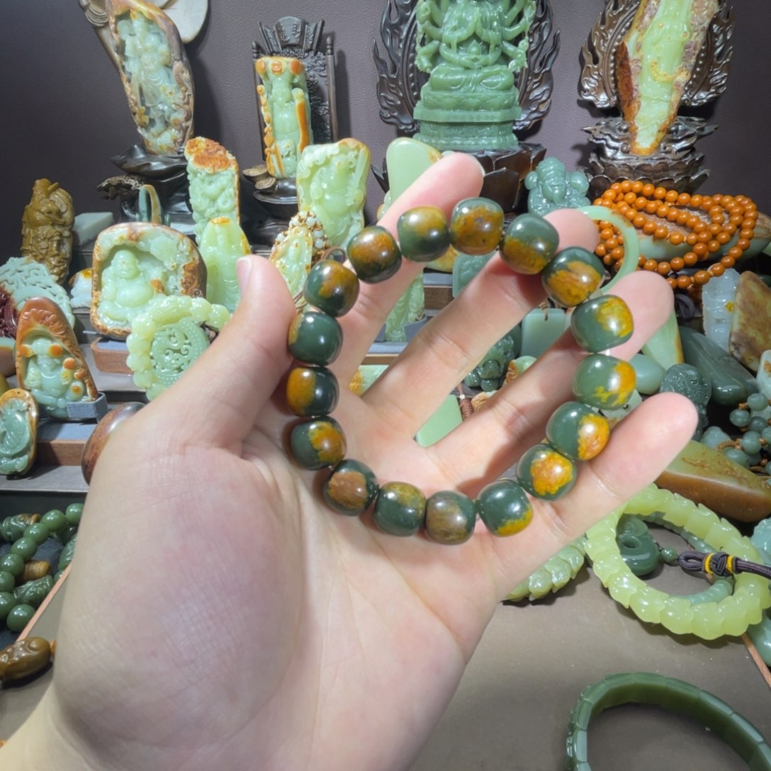 透闪石质玉手串未镶嵌
