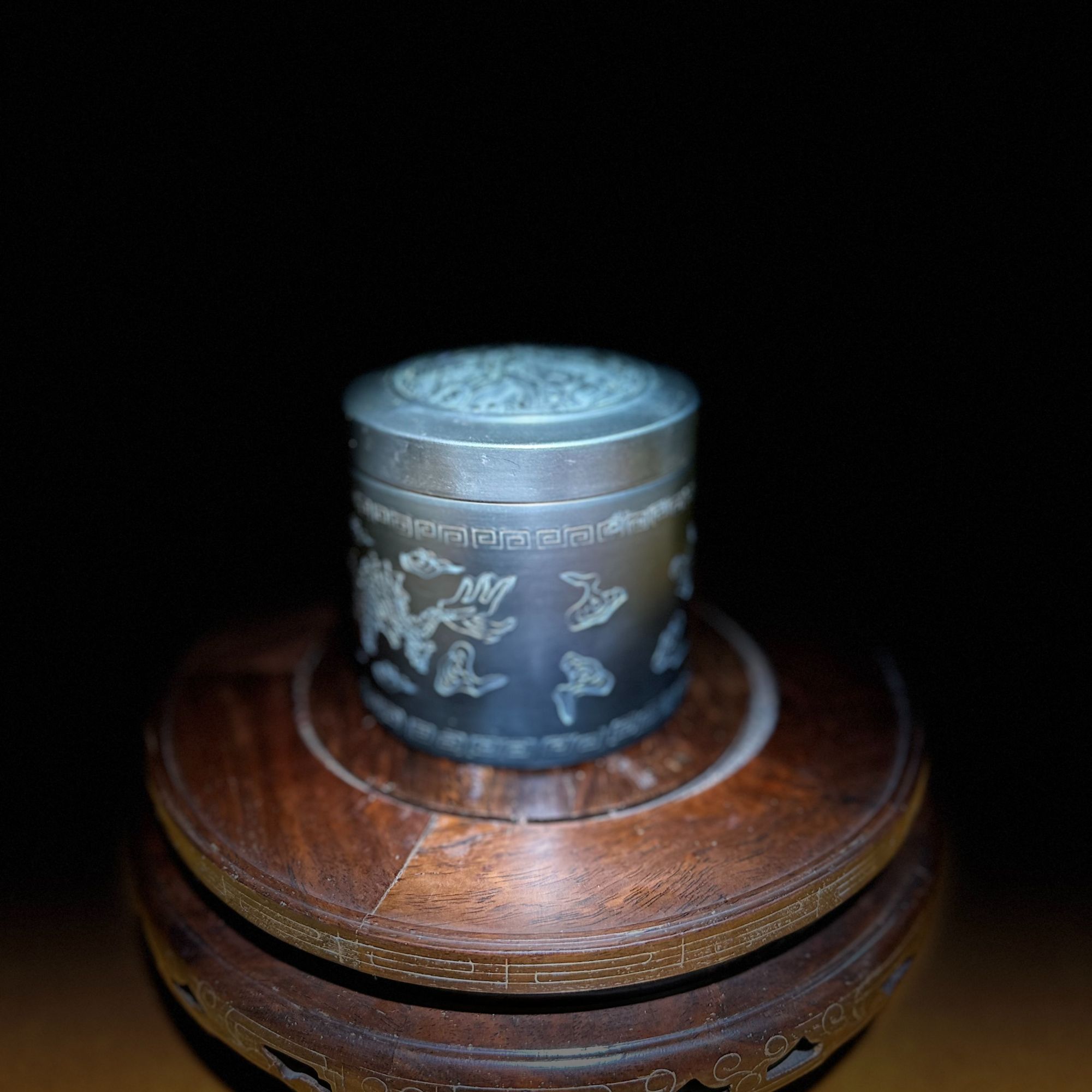 老谷-青白泥叫罐二龙戏珠（外径90mm内径65mm壁厚8mm高度70mm)