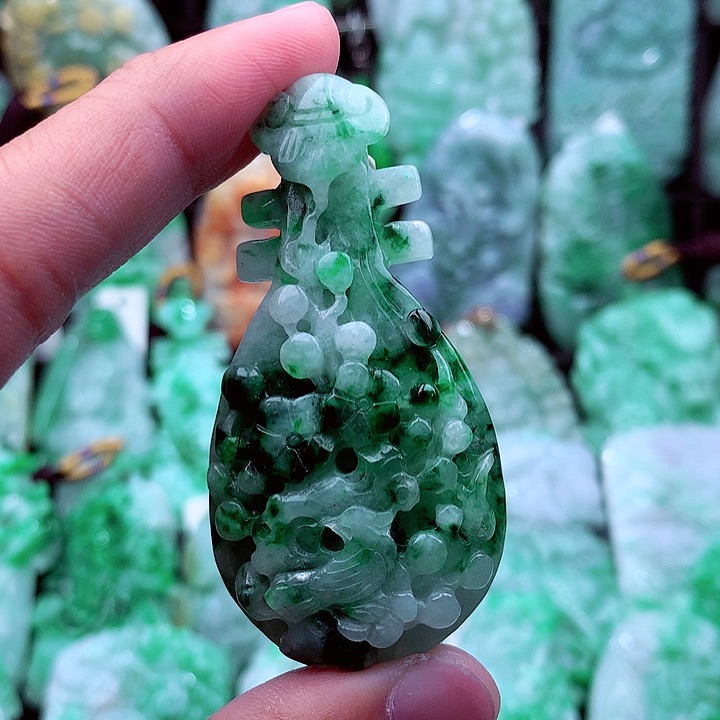 翡翠吊坠(不含链)未镶嵌