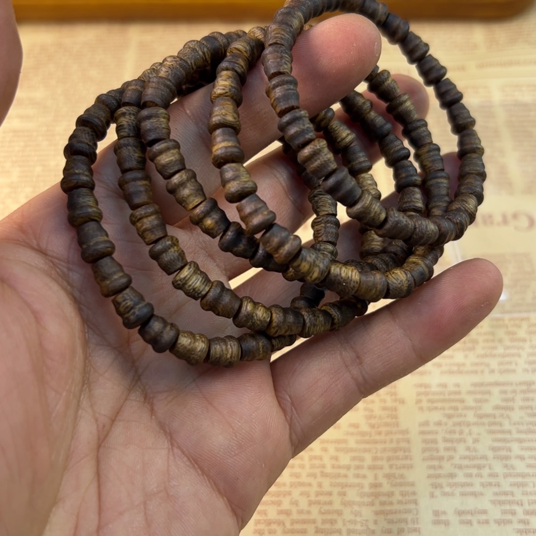 只买单纯的吊坠，没带链子，属的性质。