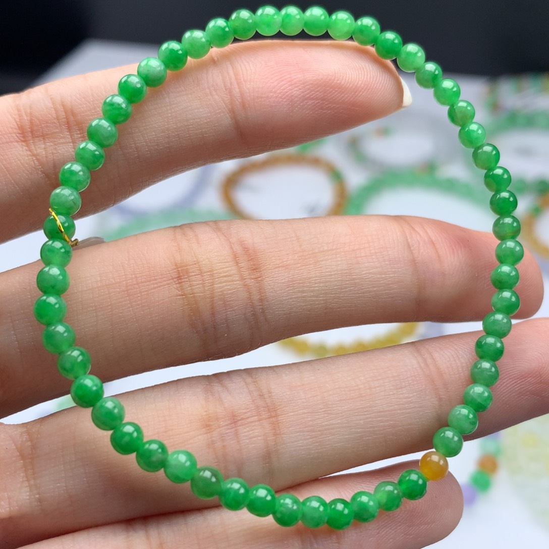 翡翠手链未镶嵌卡