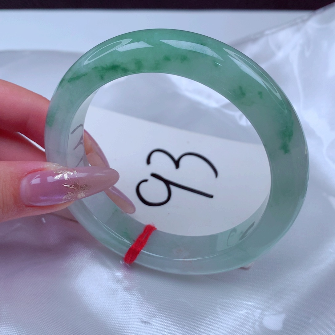 翡翠手镯未镶嵌翡翠55