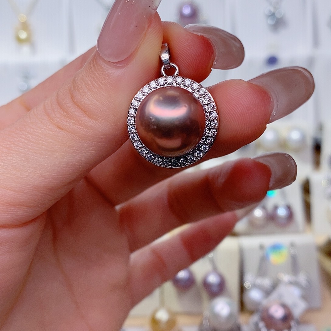 淡水珍珠吊坠(赠链)未镶嵌