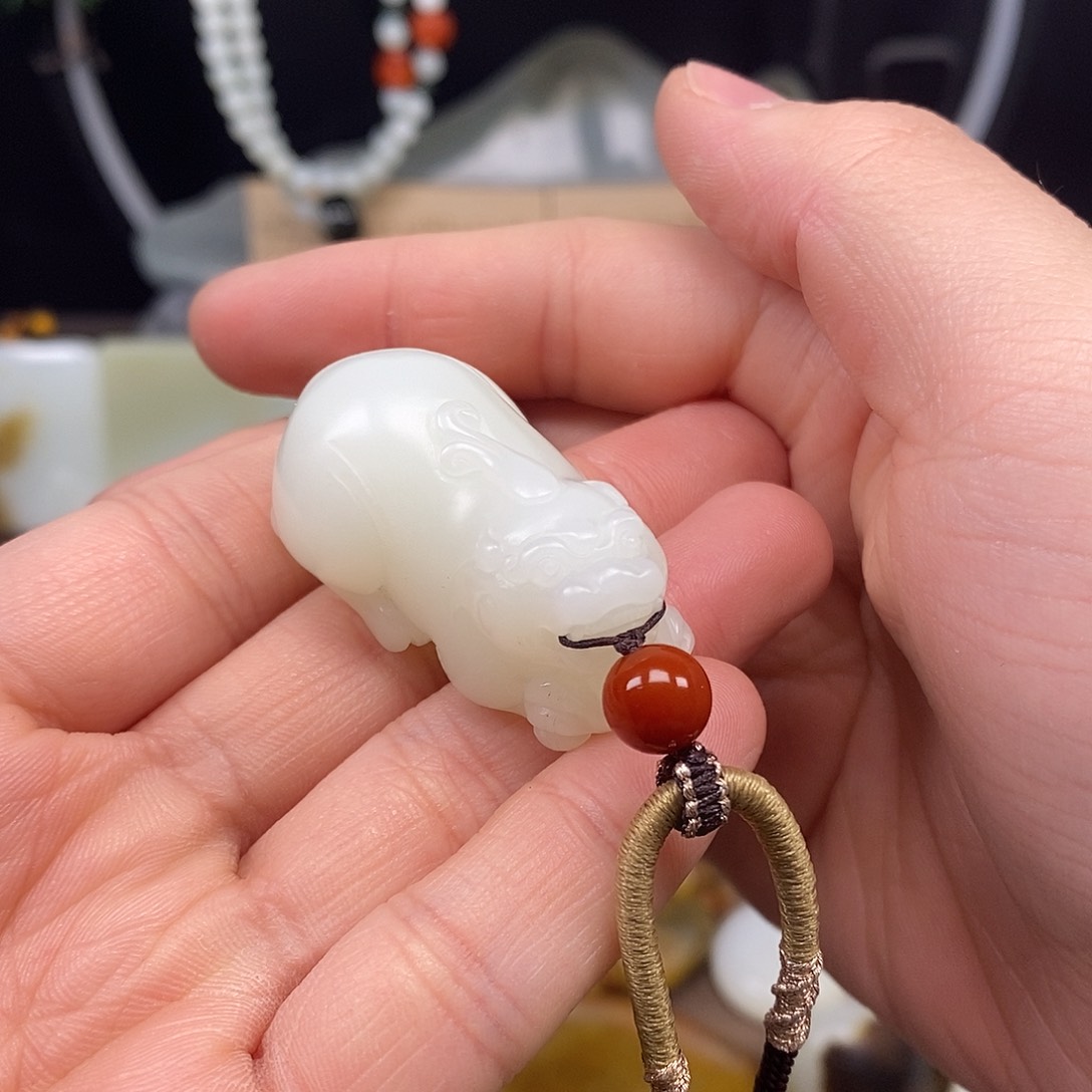 和田玉颈饰未镶嵌10