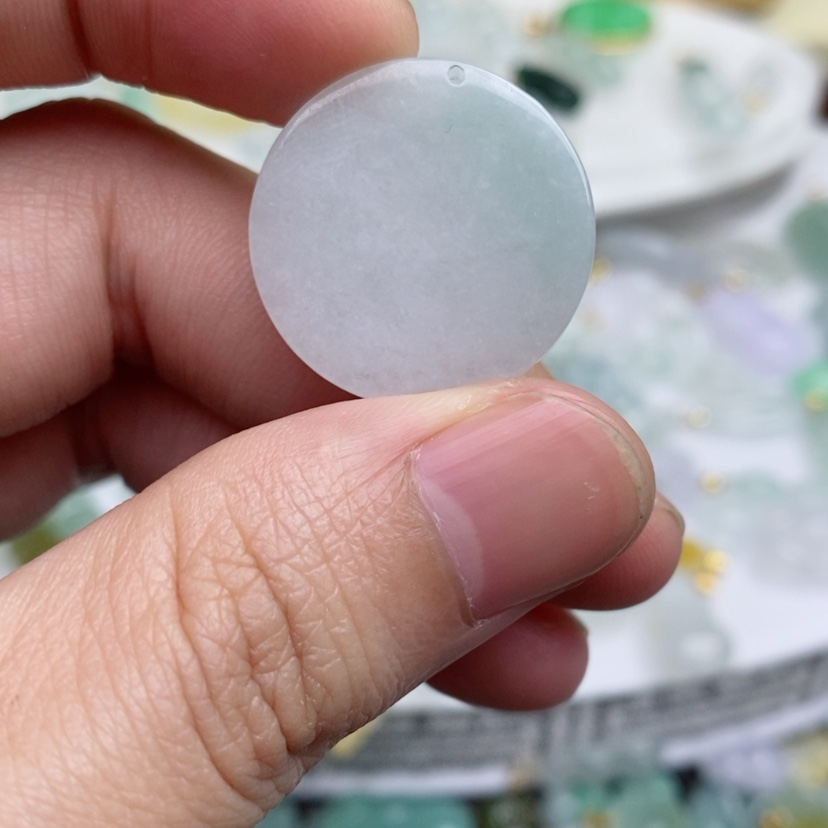 【闪购商品】翡翠吊坠(不含链)未镶嵌圆牌