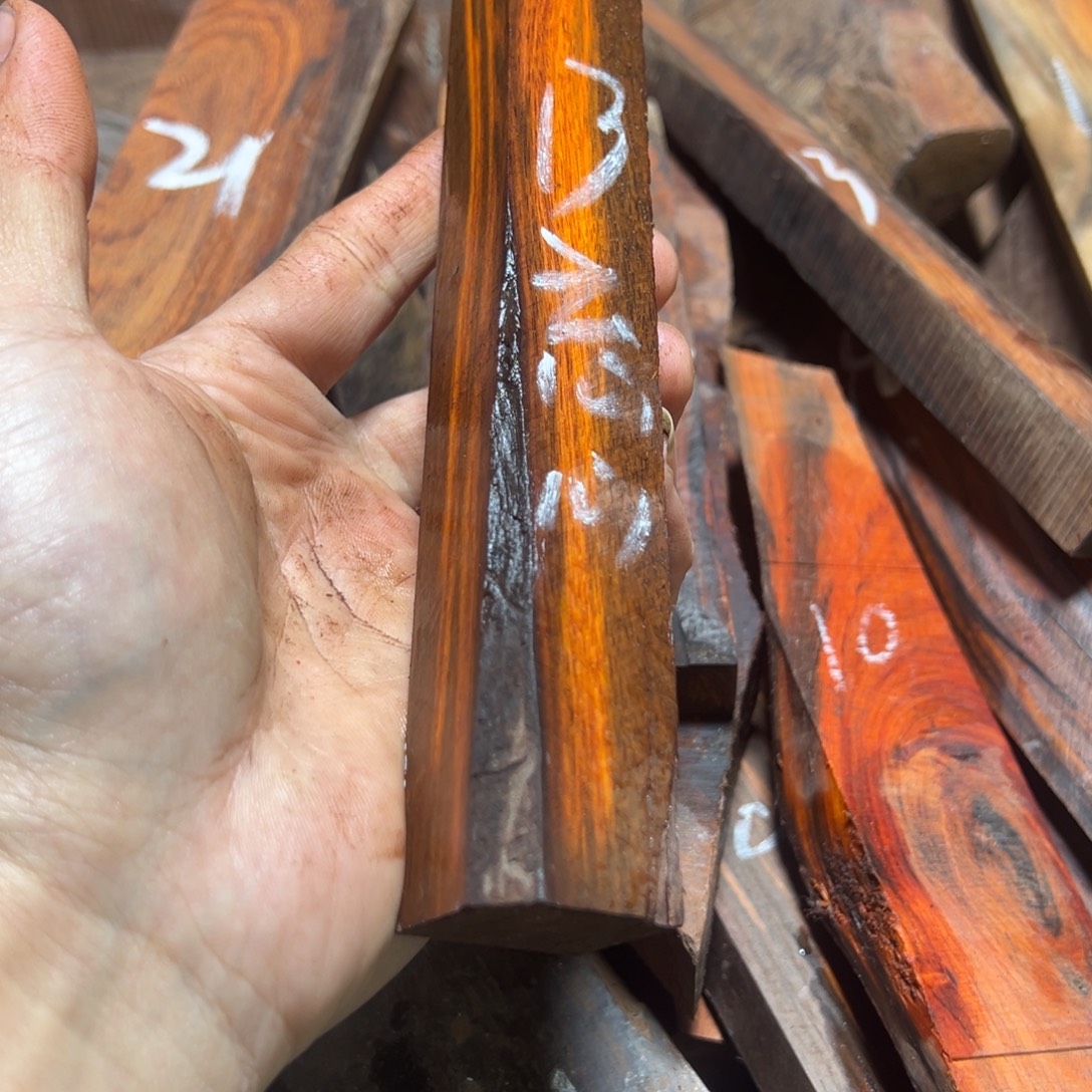 忘***初交趾黄檀（大红酸枝）