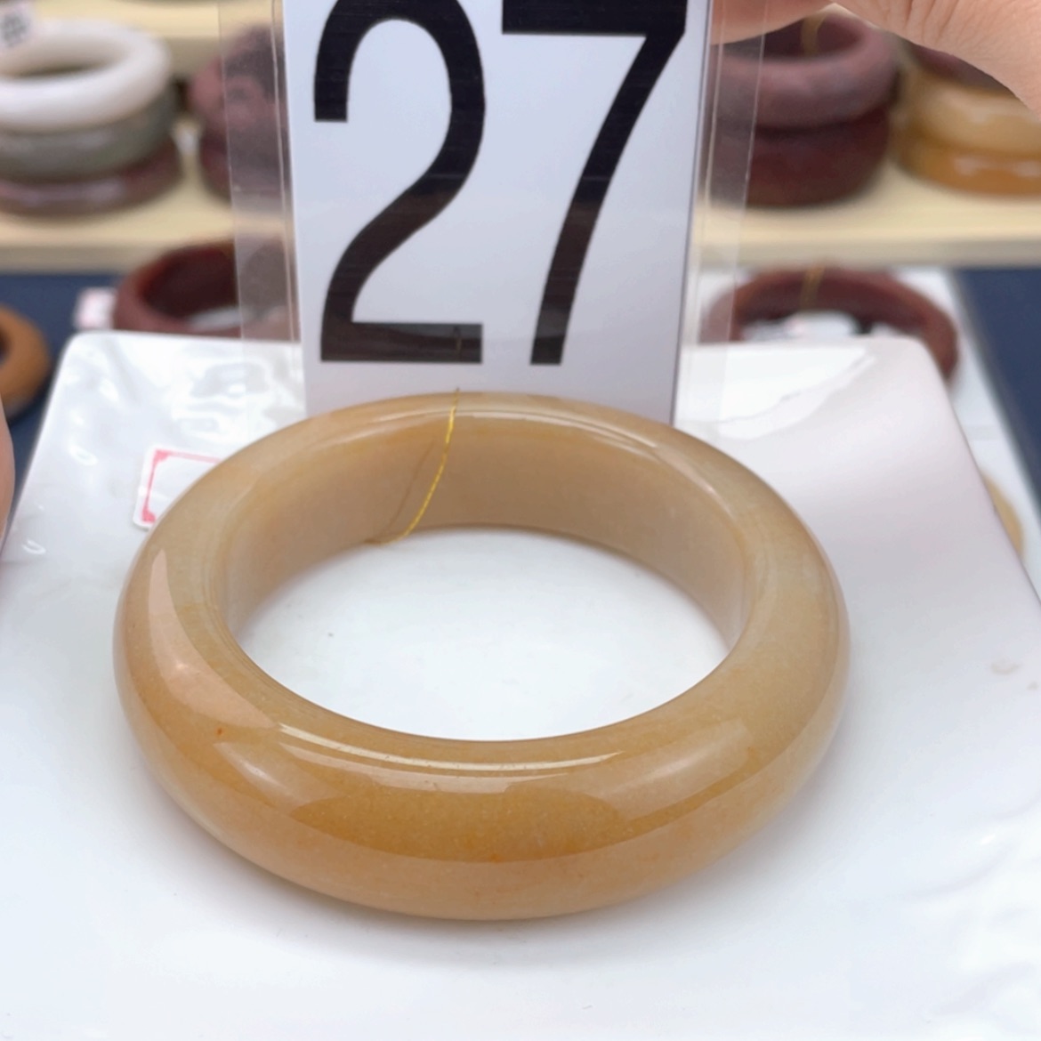 【闪购商品】石英质玉手镯未镶嵌