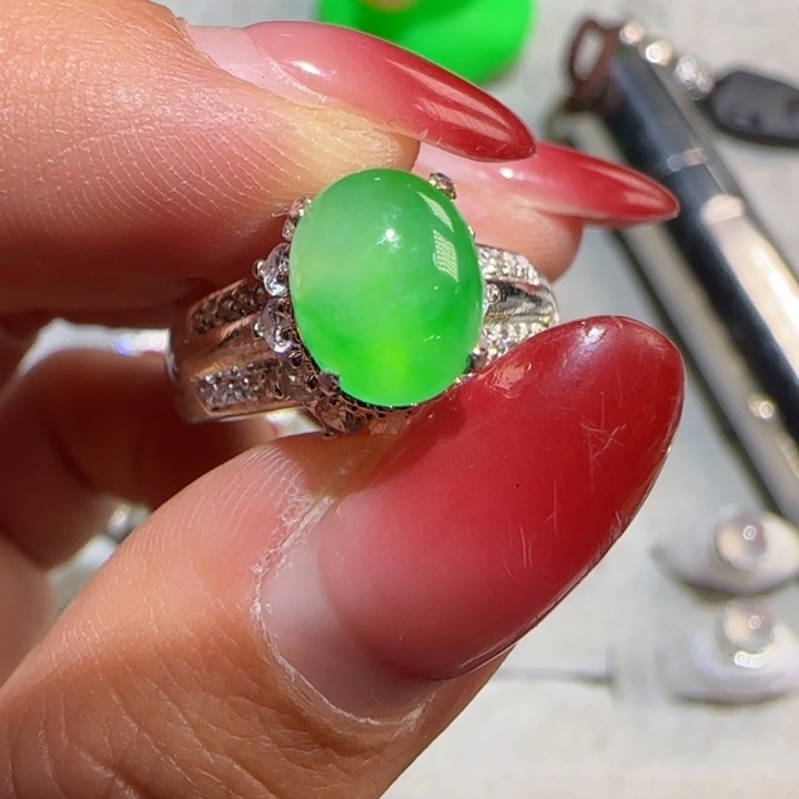 定制翡翠未镶嵌翡翠