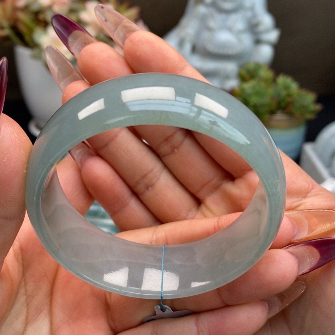 翡翠手镯未镶嵌天然