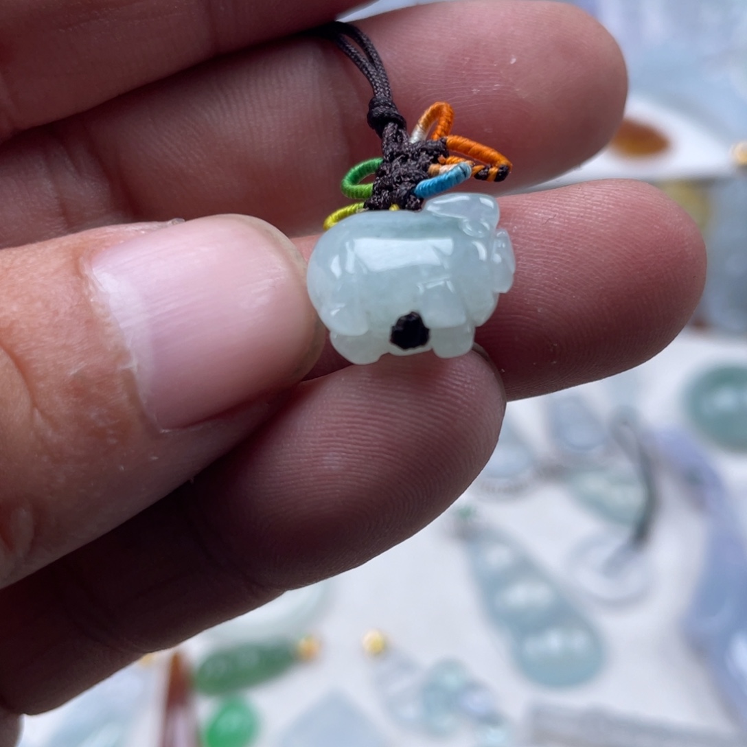 翡翠未镶嵌颈饰翡翠手机挂