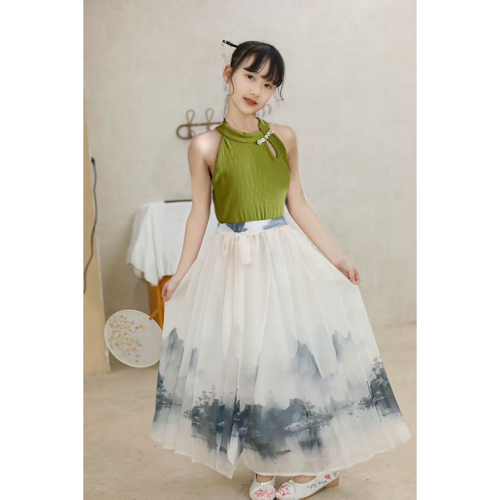 女童2025夏季新款国风新中式汉服两件套(尺码偏大-按身高拍)B2217