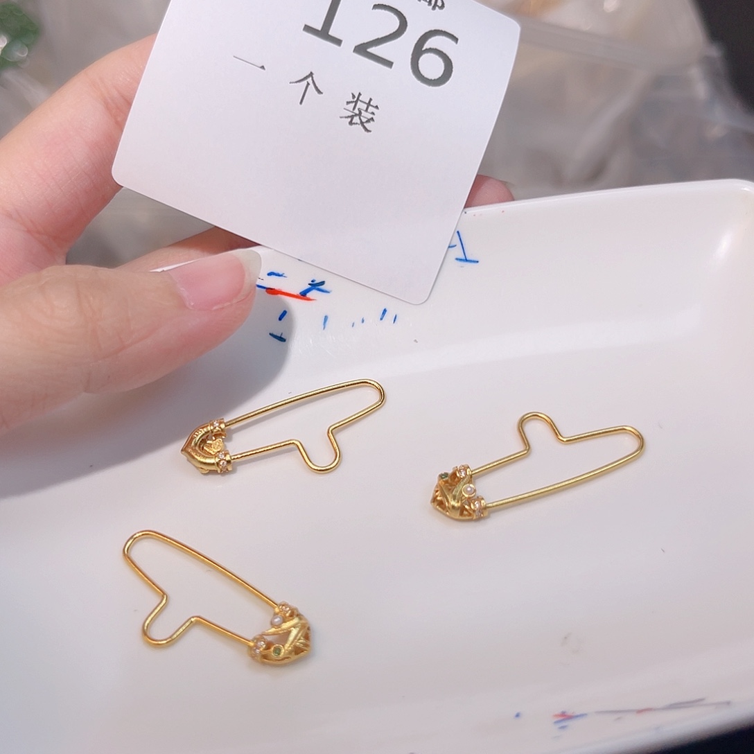 925银126 。         