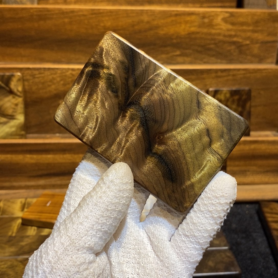 百***行阴沉木阴沉金丝楠木无事牌