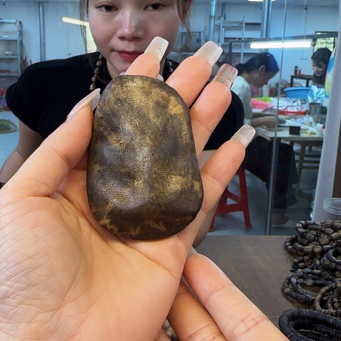 沉香吊坠蟲*多样性发货1条11.5