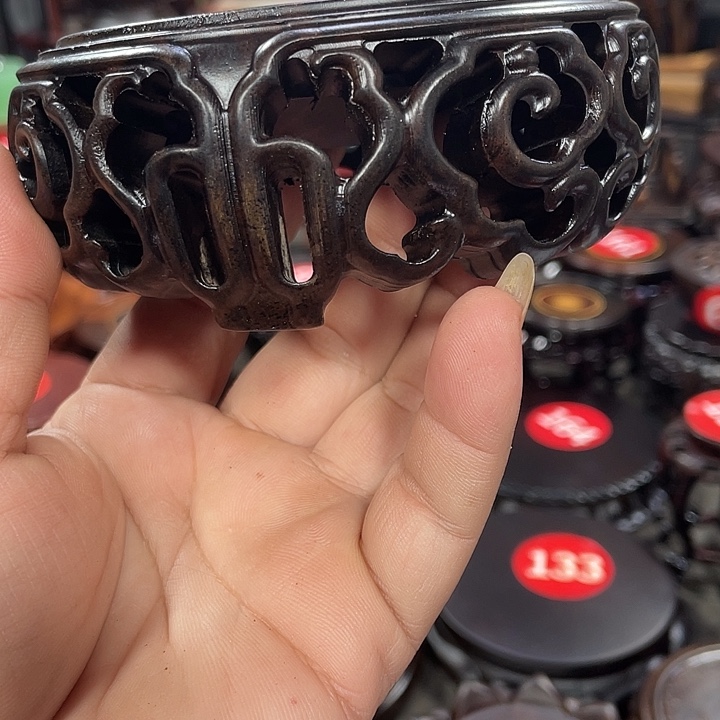 琉璃手工艺品红木底座工艺品9